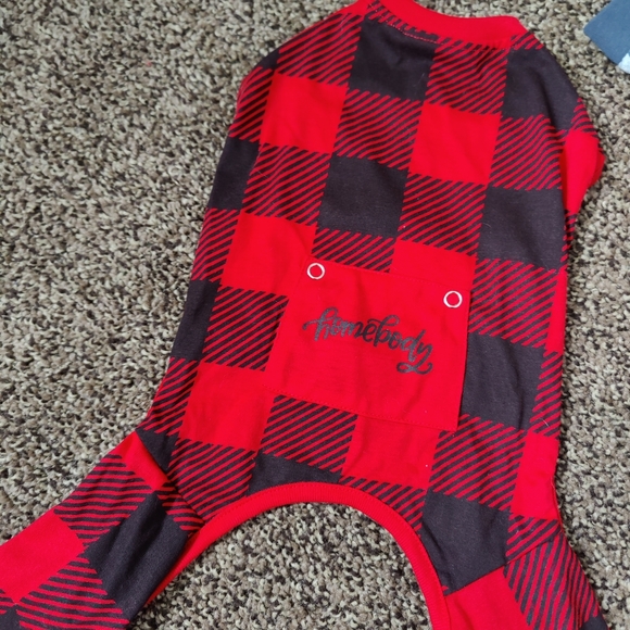 Holiday Dog Pajamas 🎄 - Picture 2 of 5